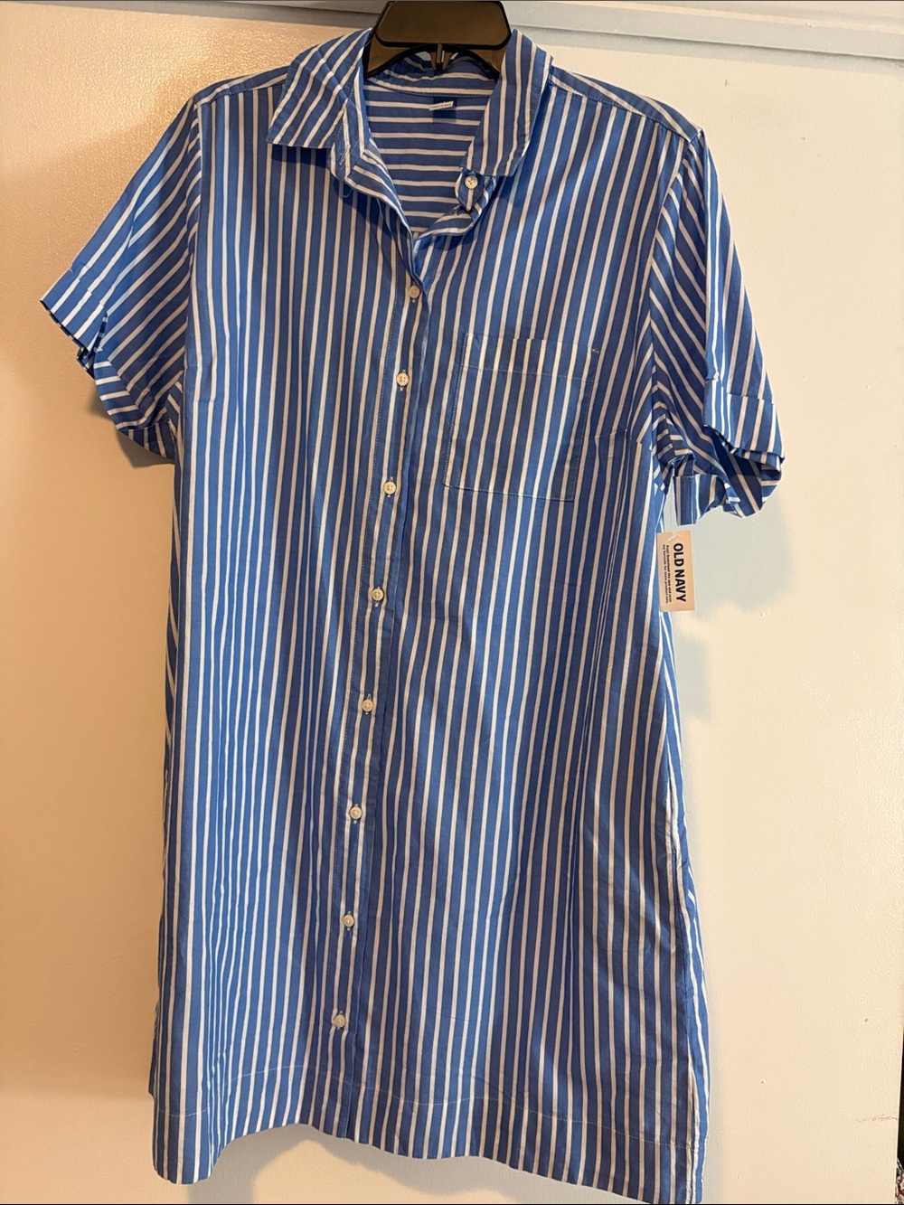 Old Navy Blue & White Stripe Short-Sleeve Button-Up Shirt